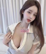 齐刘海小学妹，身材完美