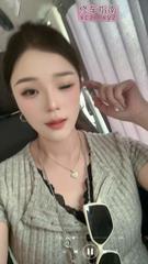 有空姐装诱惑的熟女