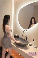 西城区大胸大屁股，舌吻