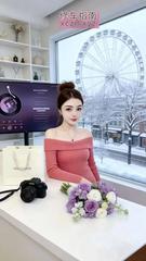 骚气浪车模佳佳