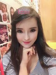 服装店老板娘轻熟女