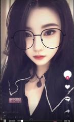 凸凹有致的菲儿