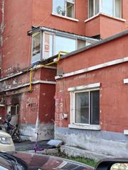 白山搬进一个小区扫街