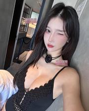 白虎态度好胸大