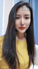 迷人乳嫩粉白小美女